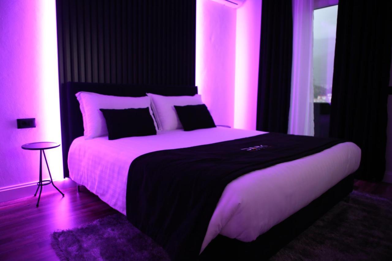 Dark Boutique Hotel Shkoze Exteriér fotografie