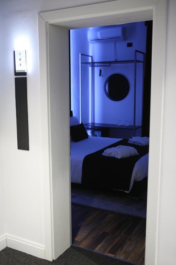 Dark Boutique Hotel Shkoze Exteriér fotografie