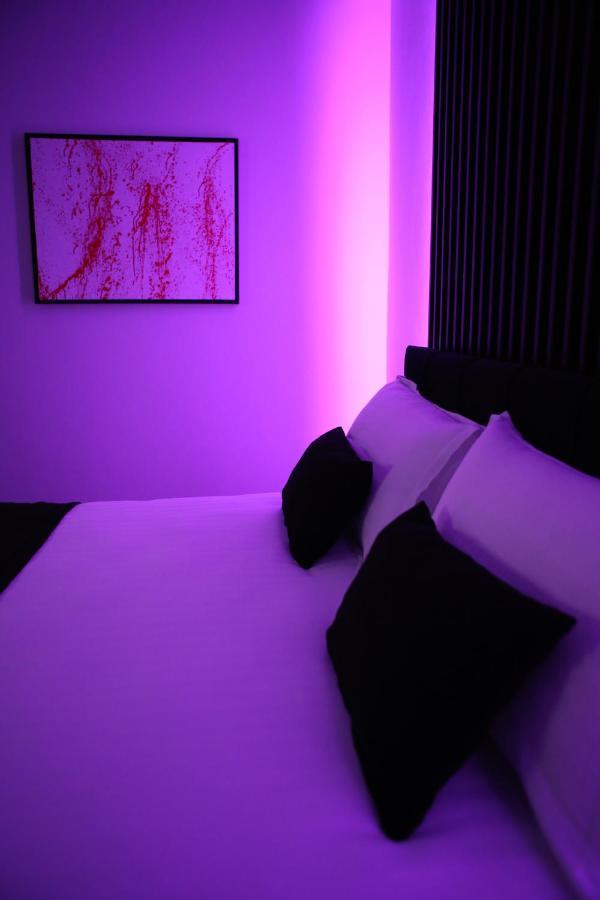 Dark Boutique Hotel Shkoze Exteriér fotografie