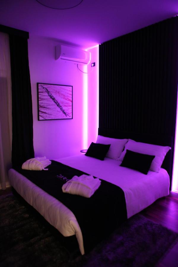 Dark Boutique Hotel Shkoze Exteriér fotografie