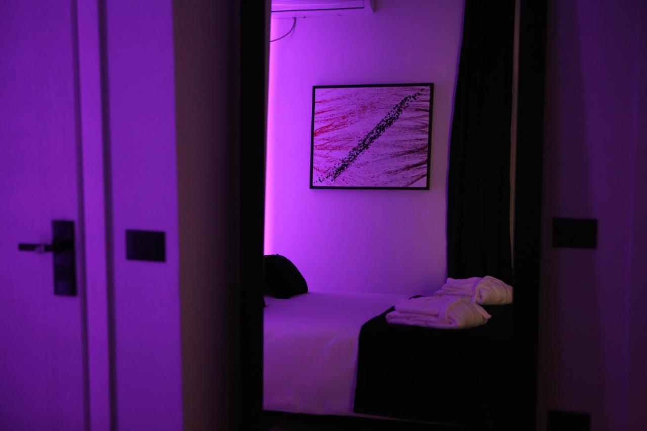 Dark Boutique Hotel Shkoze Exteriér fotografie