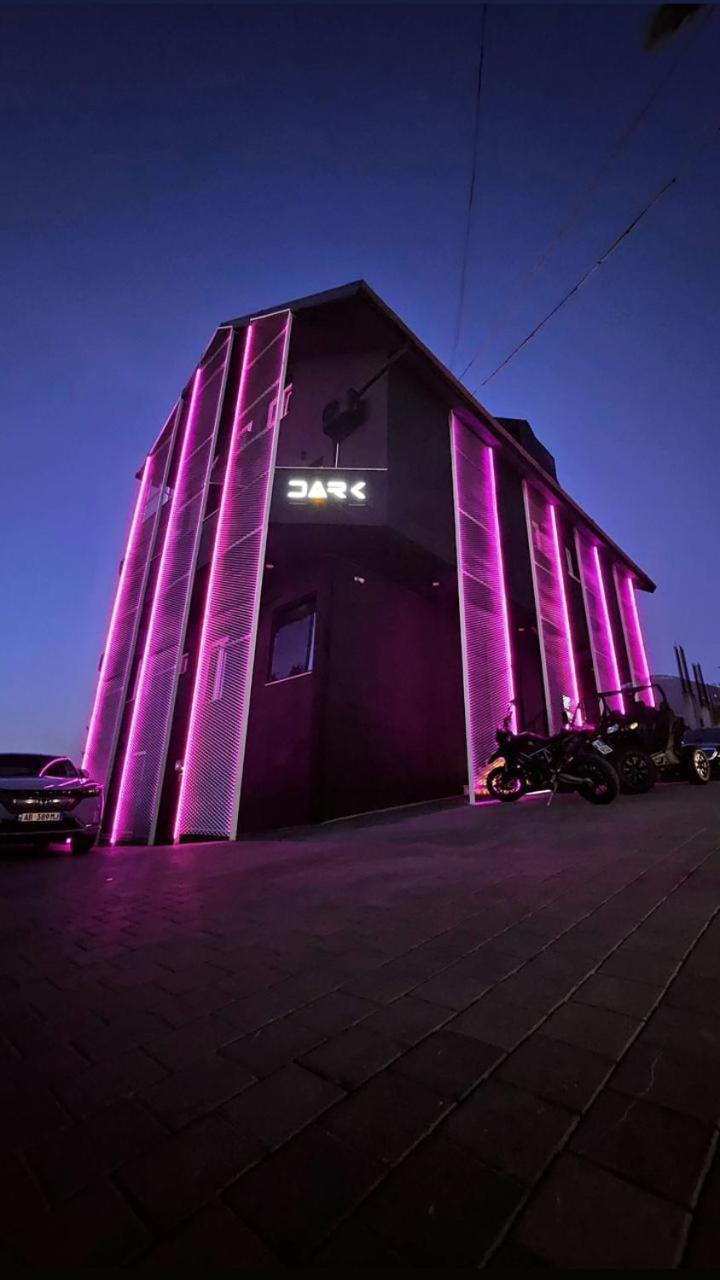 Dark Boutique Hotel Shkoze Exteriér fotografie